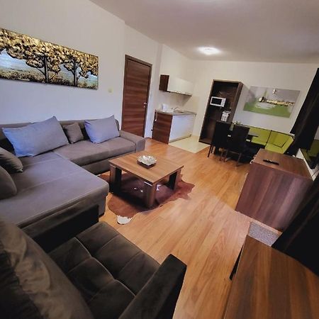 Kamzik Apartment Hill View With Garage 多纳瓦利 外观 照片