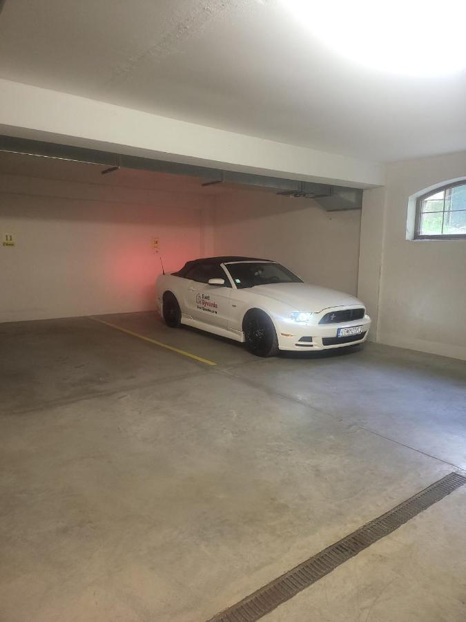 Kamzik Apartment Hill View With Garage 多纳瓦利 外观 照片