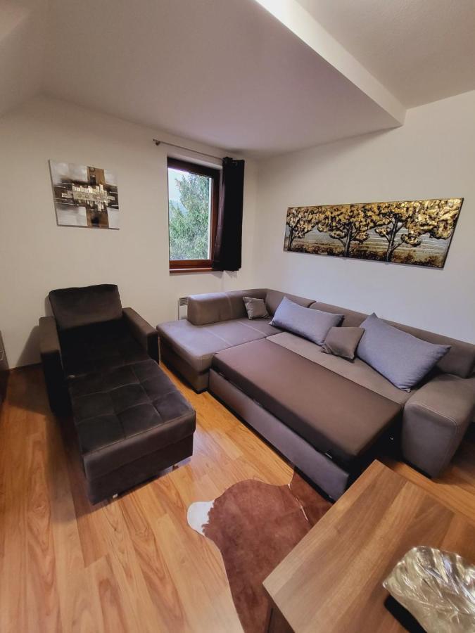 Kamzik Apartment Hill View With Garage 多纳瓦利 外观 照片