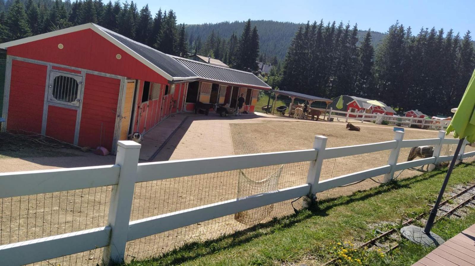 Kamzik Apartment Hill View With Garage 多纳瓦利 外观 照片