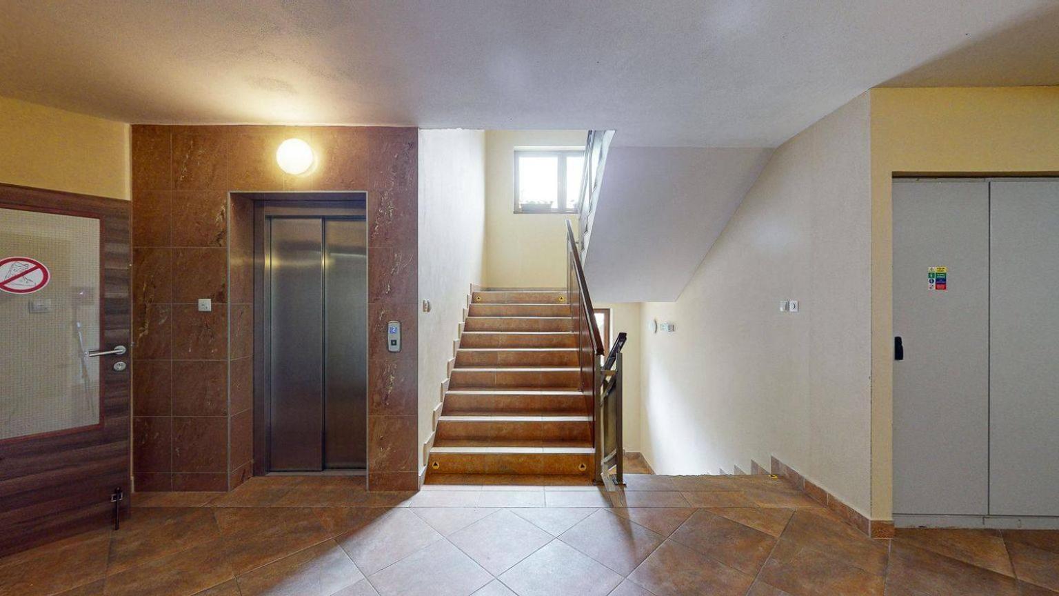 Kamzik Apartment Hill View With Garage 多纳瓦利 外观 照片